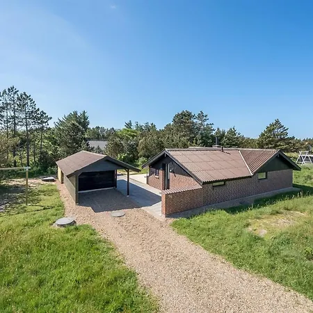 Tilda - 900m From The Sea By Interhome *
