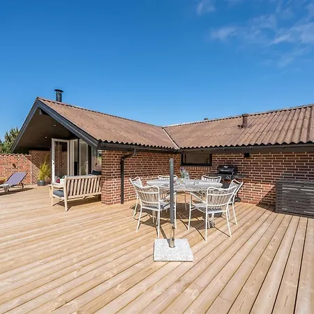 Ferienhaus Tilda - 900m From The Sea By Interhome *